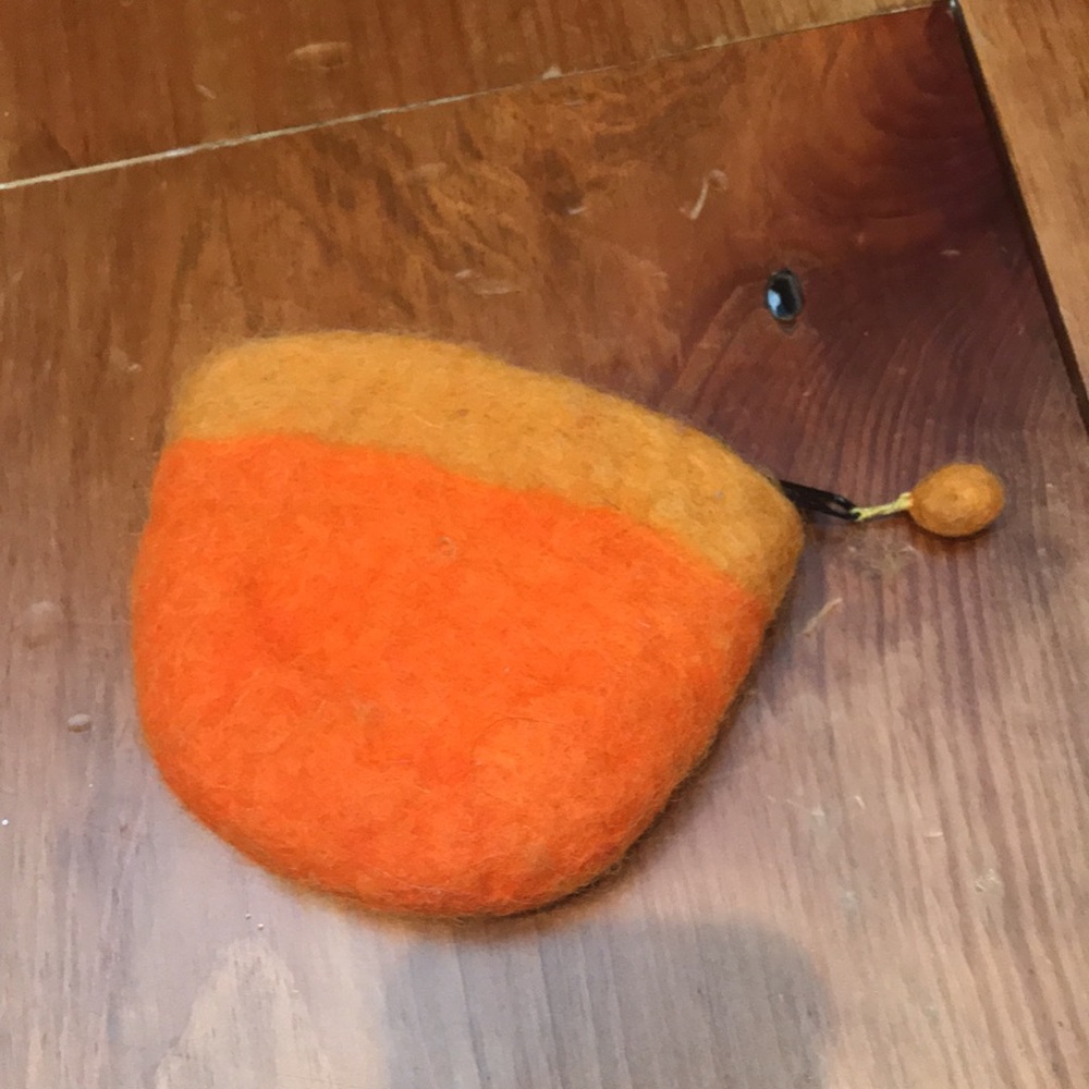 JOSEPHINE KAREN Felted Wool Orange Zipper Coin Purse
